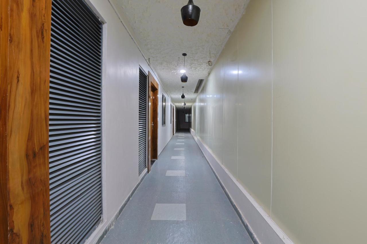 Hotel Monville Group ואדודרה מראה חיצוני תמונה