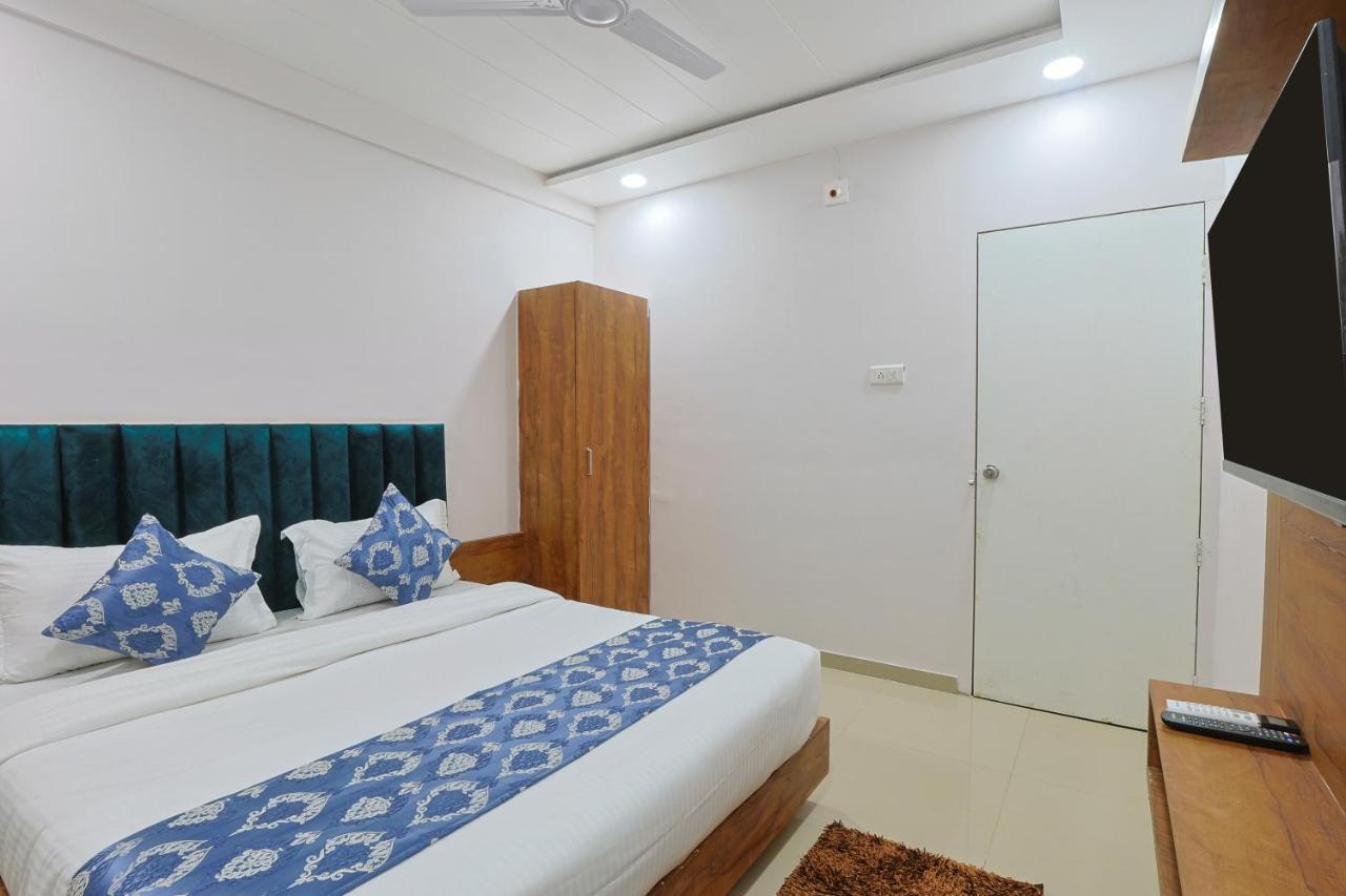 Hotel Monville Group ואדודרה מראה חיצוני תמונה