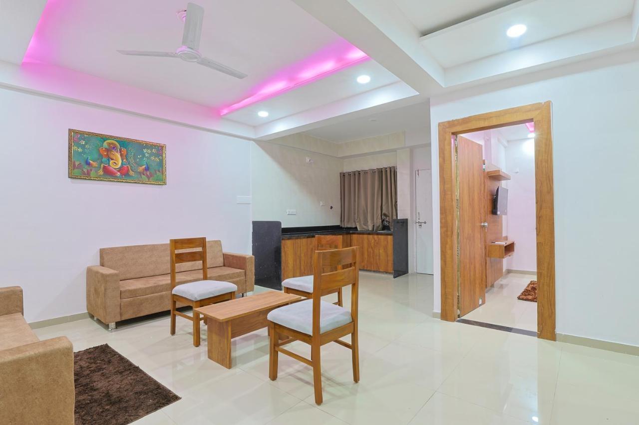Hotel Monville Group ואדודרה מראה חיצוני תמונה