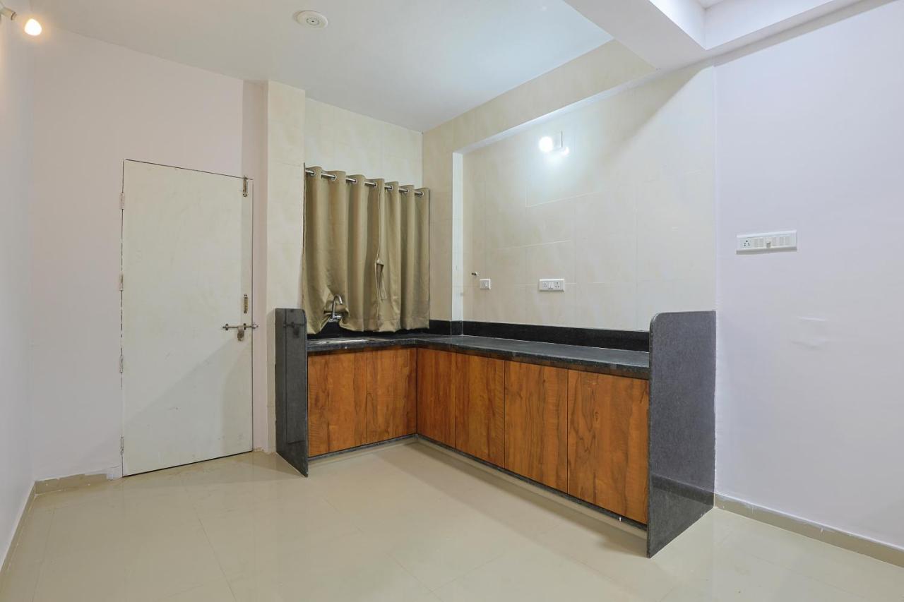 Hotel Monville Group ואדודרה מראה חיצוני תמונה