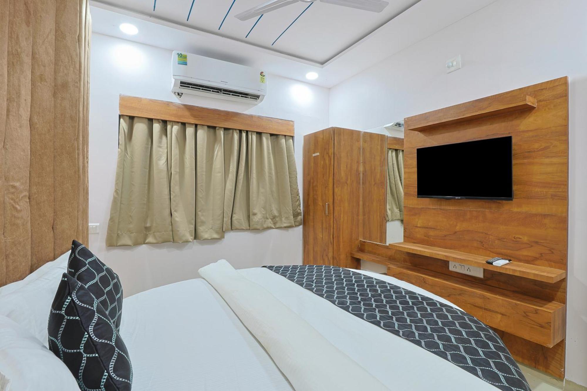 Hotel Monville Group ואדודרה מראה חיצוני תמונה